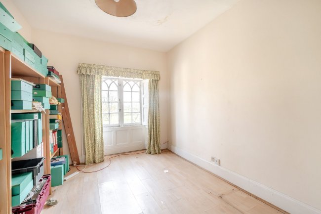 Breadstone House, Breadstone, Berkeley GL13 9HG 5