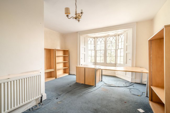 Breadstone House, Breadstone, Berkeley GL13 9HG 5