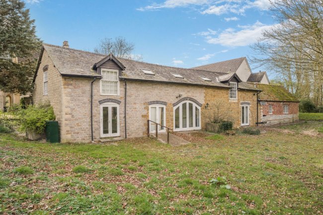 Breadstone House, Breadstone, Berkeley GL13 9HG 5