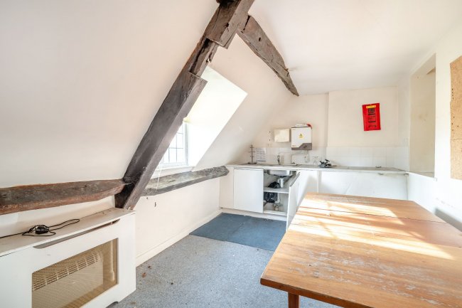 Breadstone House, Breadstone, Berkeley GL13 9HG 5