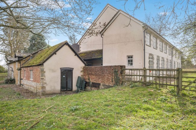 Breadstone House, Breadstone, Berkeley GL13 9HG 5