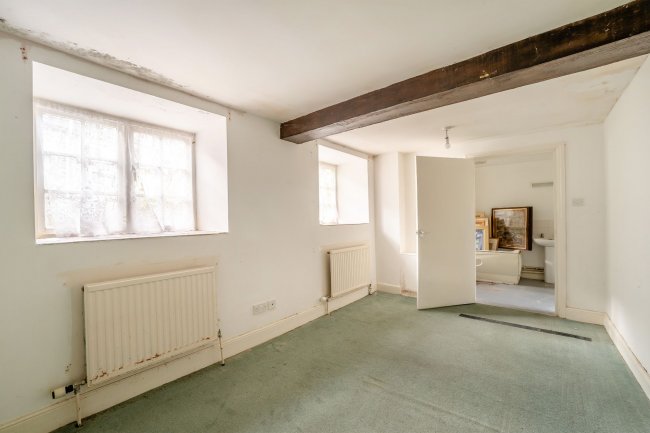 Breadstone House, Breadstone, Berkeley GL13 9HG 5