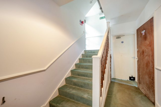 Breadstone House, Breadstone, Berkeley GL13 9HG 5