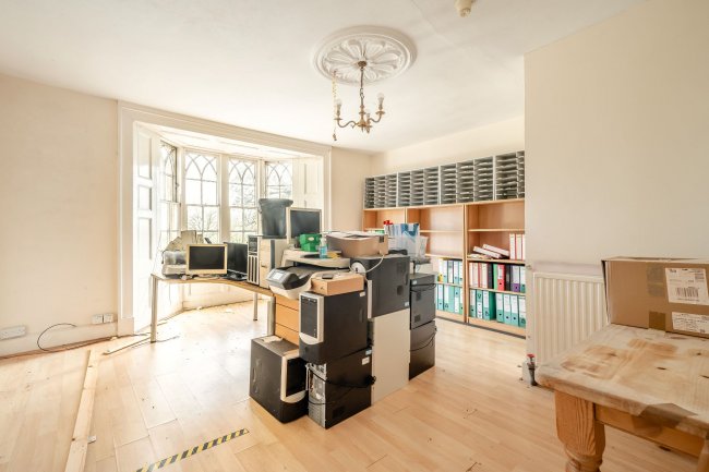 Breadstone House, Breadstone, Berkeley GL13 9HG 5