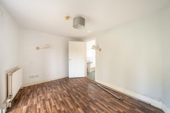 Breadstone House, Breadstone, Berkeley GL13 9HG 5