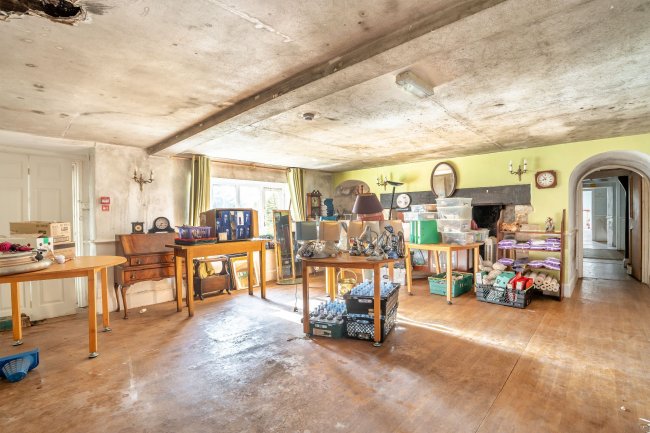 Breadstone House, Breadstone, Berkeley GL13 9HG 5