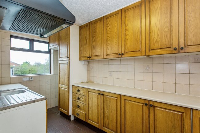 10 Walnut Avenue, Wigan WN1 3XE 9