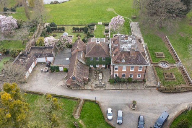 The Dower House, Roydon Hall Road, East Peckham, Tonbridge, TN12 5NH 5
