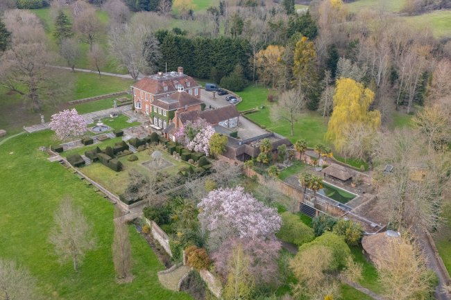 The Dower House, Roydon Hall Road, East Peckham, Tonbridge, TN12 5NH 5