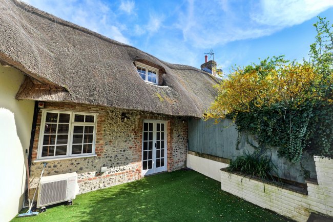 Papillon, Houghton Road, Stockbridge, SO20 6LE 9