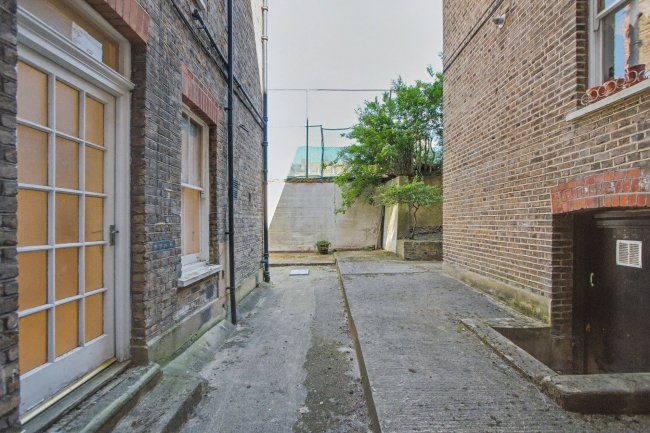 73 Delaware Mansions, Delaware Road, Maida Vale, London, W9 2LJ 4