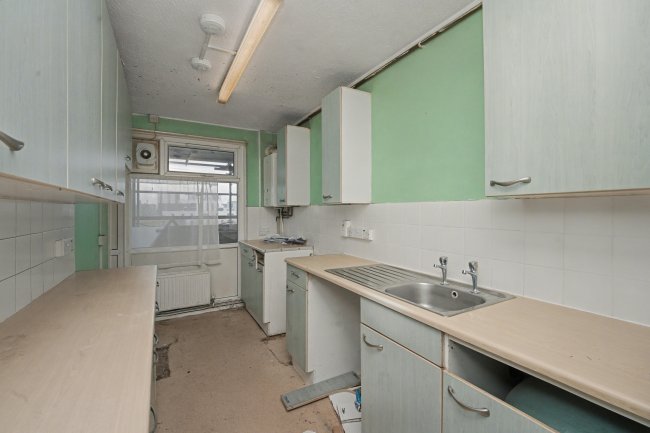 43 Anglesey House, Lindfield Street, Poplar, London E14 6HS 4