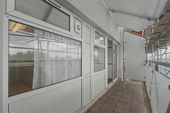 43 Anglesey House, Lindfield Street, Poplar, London E14 6HS 4