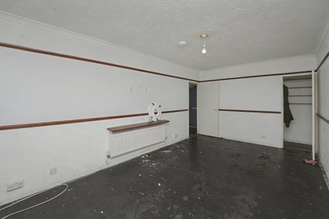 43 Anglesey House, Lindfield Street, Poplar, London E14 6HS 4