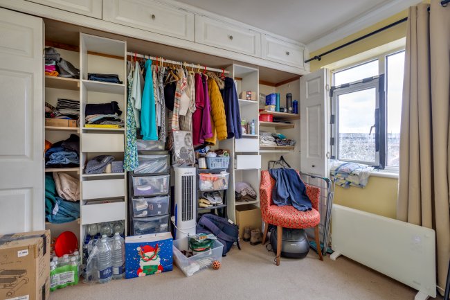 Flat 184 London Road, East Grinstead, East Sussex, RH19 1EY 4