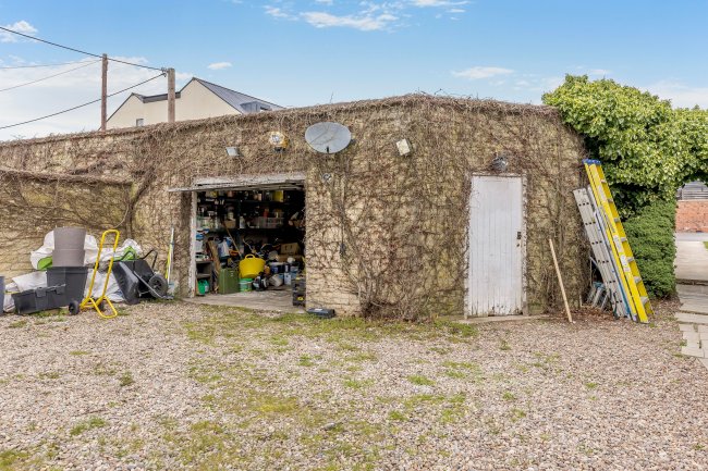 Wildes House, Worksop Road, Clowne, Chesterfield  S43 4TD 8