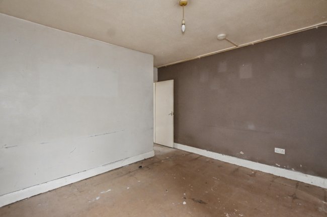 4 West Street, Erith, DA8 1AE 3