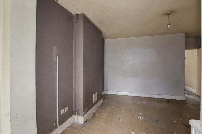 4 West Street, Erith, DA8 1AE 3