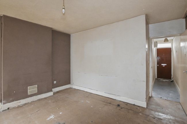 4 West Street, Erith, DA8 1AE 3