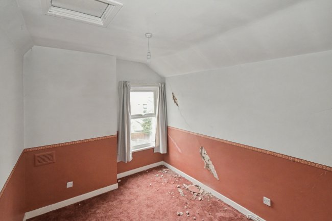 76 Hollyhedge Lane, Walsall, West Midlands, WS2 8PZ 10