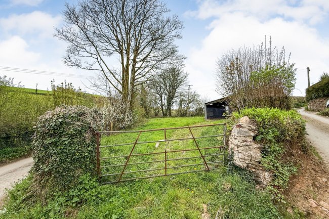 Land at Lower Hazard Barn, Totnes, TQ9 7LN 8