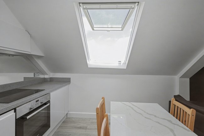 3A Avon Court, Braund Avenue, Greenford, London, UB6 9JH 10