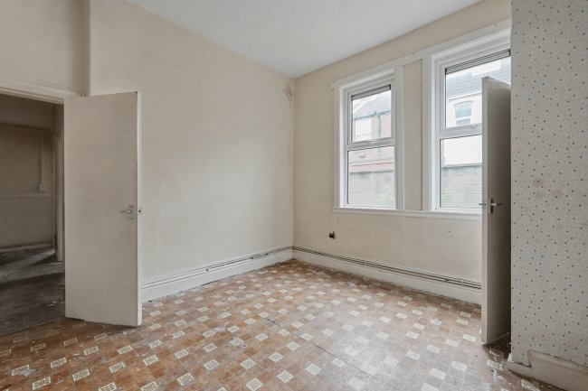 Flats 1 & 2, 69 Salisbury Road, Liverpool, L15 1HW 6