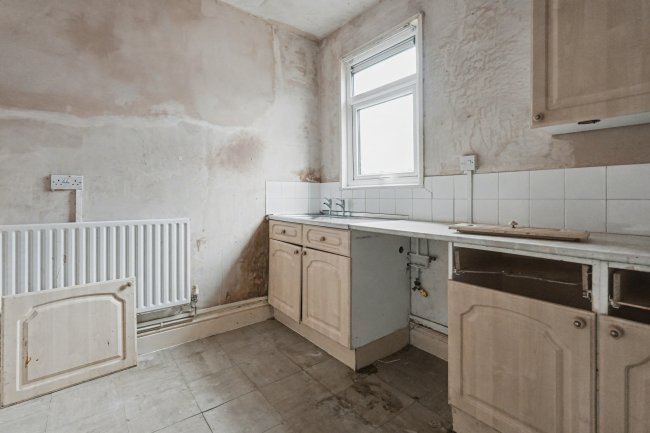 Flats 1 & 2, 69 Salisbury Road, Liverpool, L15 1HW 6