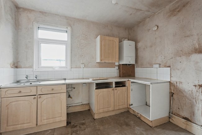 Flats 1 & 2, 69 Salisbury Road, Liverpool, L15 1HW 6