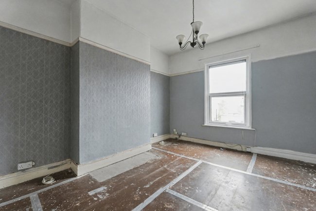 Flats 1 & 2, 69 Salisbury Road, Liverpool, L15 1HW 6