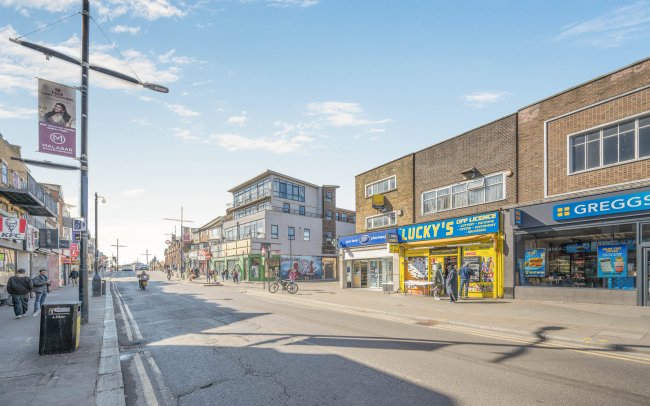 384 Green Street, Upton Park, London E13 9AP 8