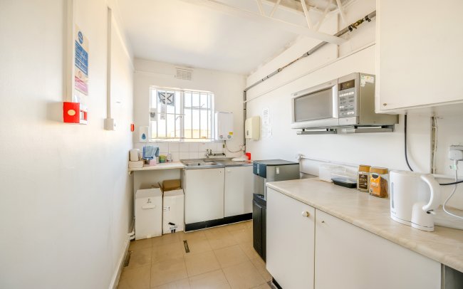 384 Green Street, Upton Park, London E13 9AP 8