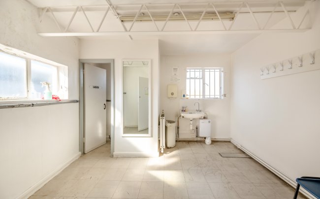 384 Green Street, Upton Park, London E13 9AP 8