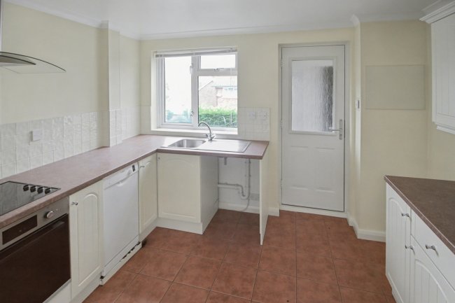 7 Hornbeam, Burwash, Etchingham, TN19 7BT 8