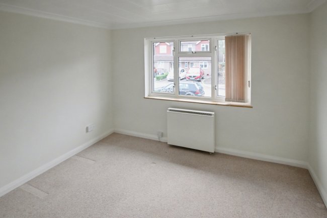 7 Hornbeam, Burwash, Etchingham, TN19 7BT 8