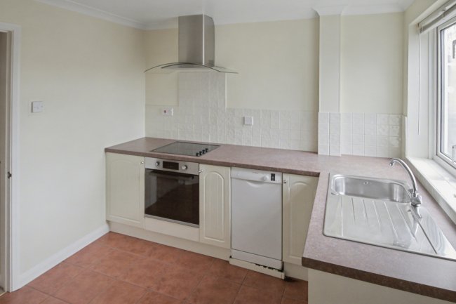 7 Hornbeam, Burwash, Etchingham, TN19 7BT 8