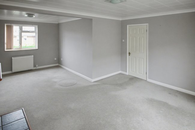 7 Hornbeam, Burwash, Etchingham, TN19 7BT 8