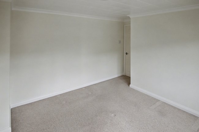 7 Hornbeam, Burwash, Etchingham, TN19 7BT 8