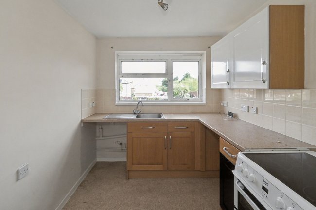 Flat 49, Peregrine Drive, Sittingbourne, ME10 4TZ 8