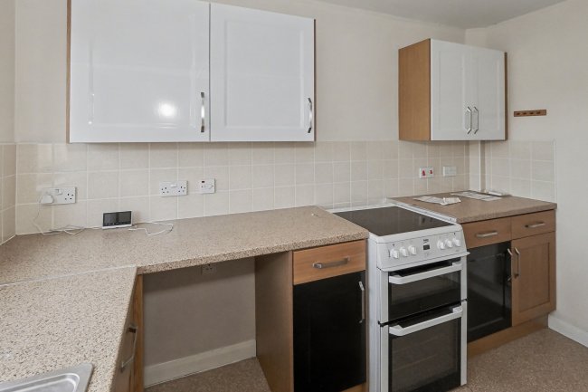 Flat 49, Peregrine Drive, Sittingbourne, ME10 4TZ 8