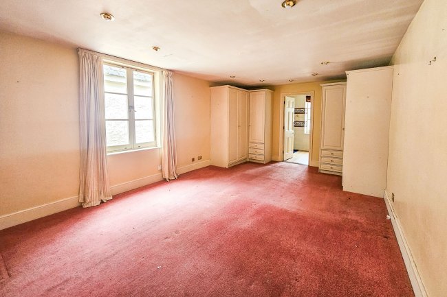 2 Union Terrace, Barnstaple, Devon, EX32 9AB 9