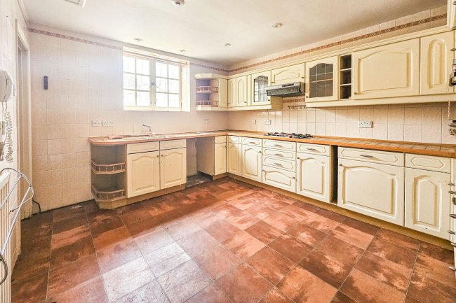 2 Union Terrace, Barnstaple, Devon, EX32 9AB 9