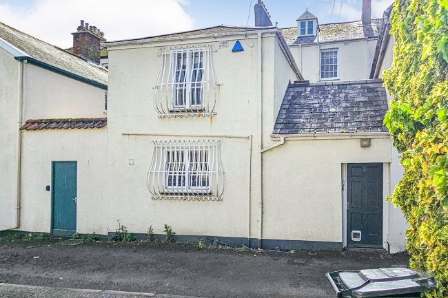 2 Union Terrace, Barnstaple, Devon, EX32 9AB 9