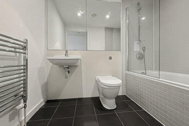 Apartment 2606, Beetham Tower, 301 Deansgate, Manchester, Greater Manchester, M3 4LT 6