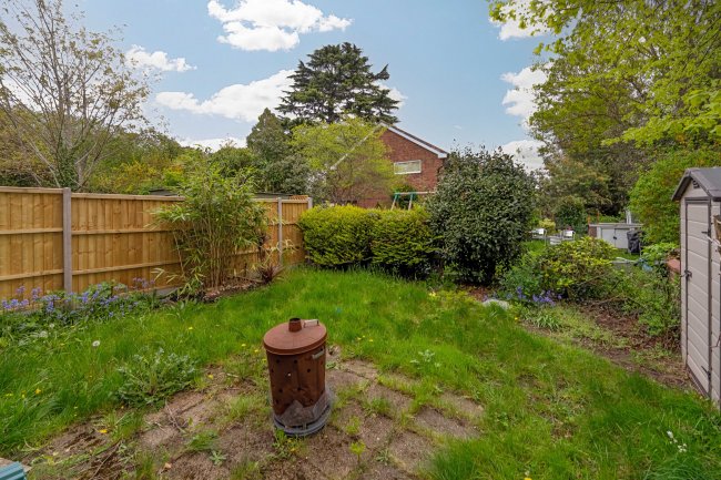 2 Ravenswood Gardens, Isleworth TW7 4JG 7