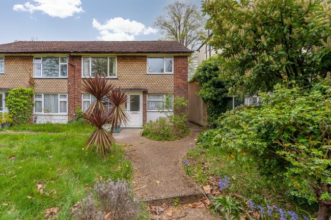 2 Ravenswood Gardens, Isleworth TW7 4JG 7