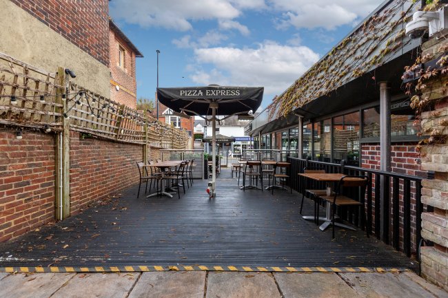 77 High Street, Uckfield TN22 1AP 9