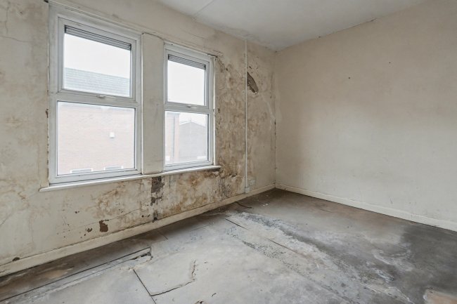 11 Kirk Road, Litherland, Liverpool, L21 8HU 7