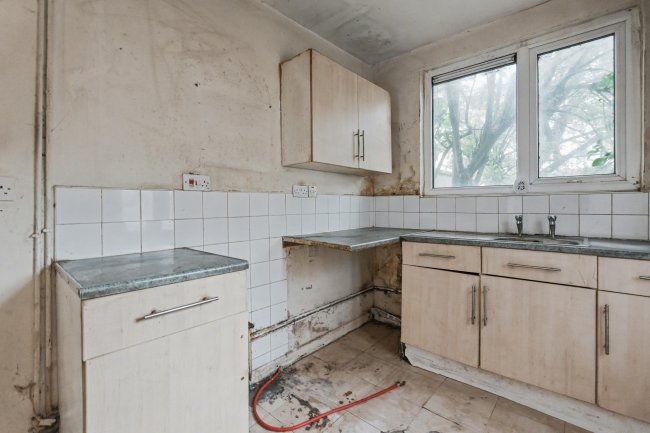 11 Kirk Road, Litherland, Liverpool, L21 8HU 7