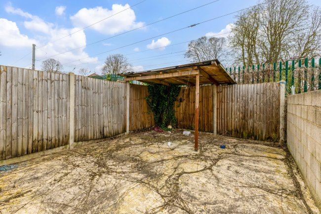 96 Crawley Road, Luton, LU1 1HZ 2